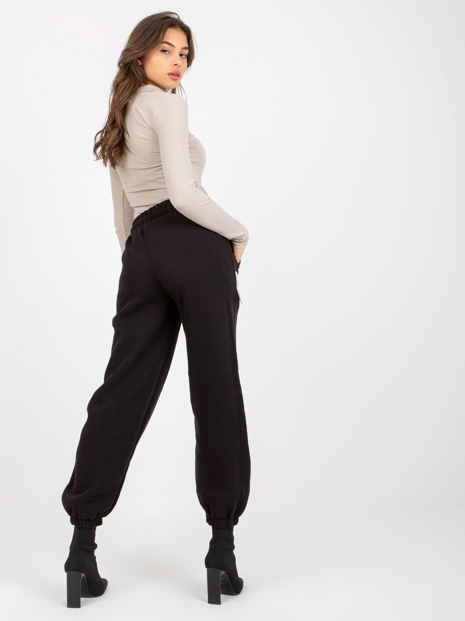 Spodnie dresowe Czarny - obrazek 2