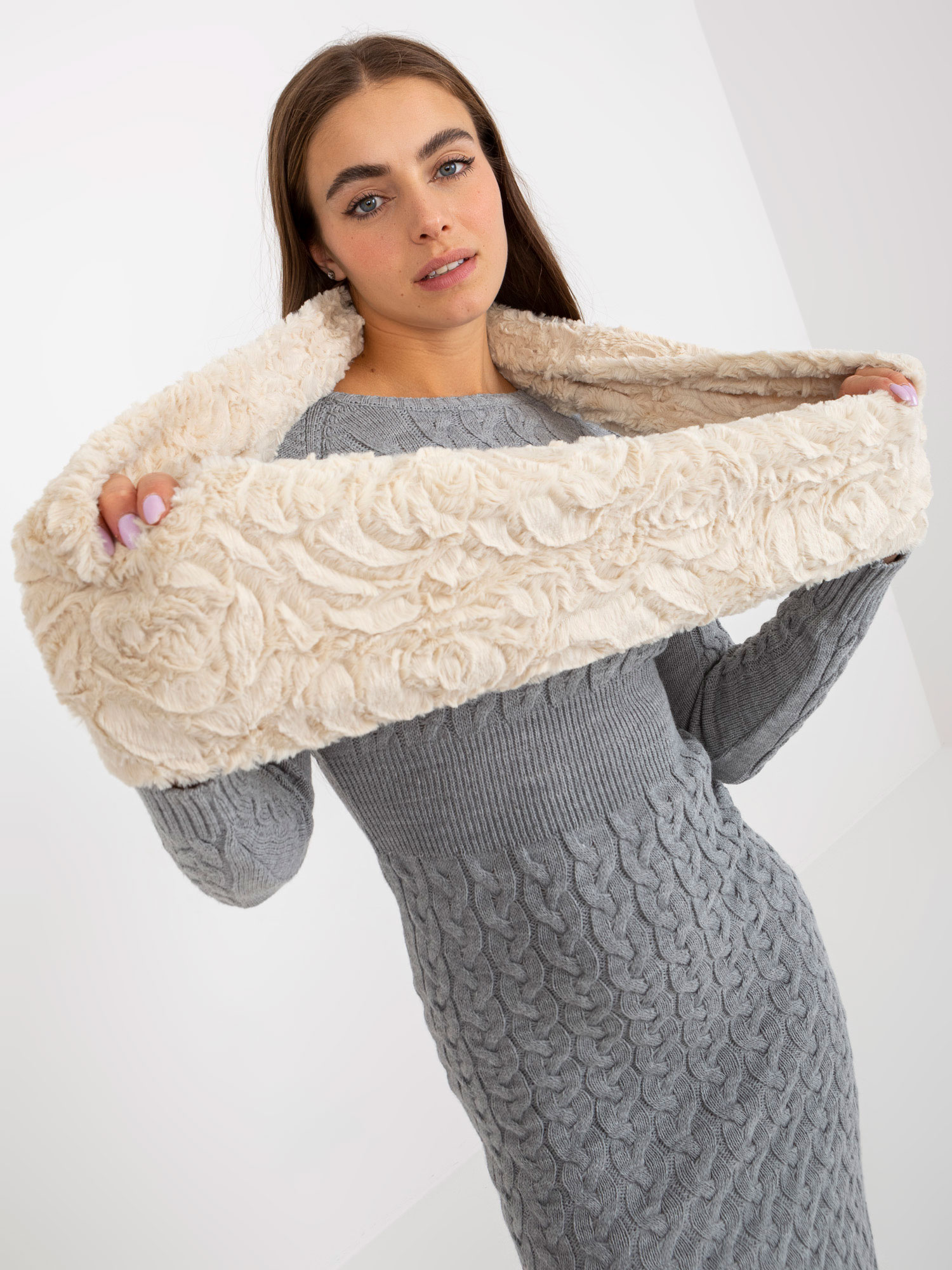 Komin Beżowy - obrazek 2