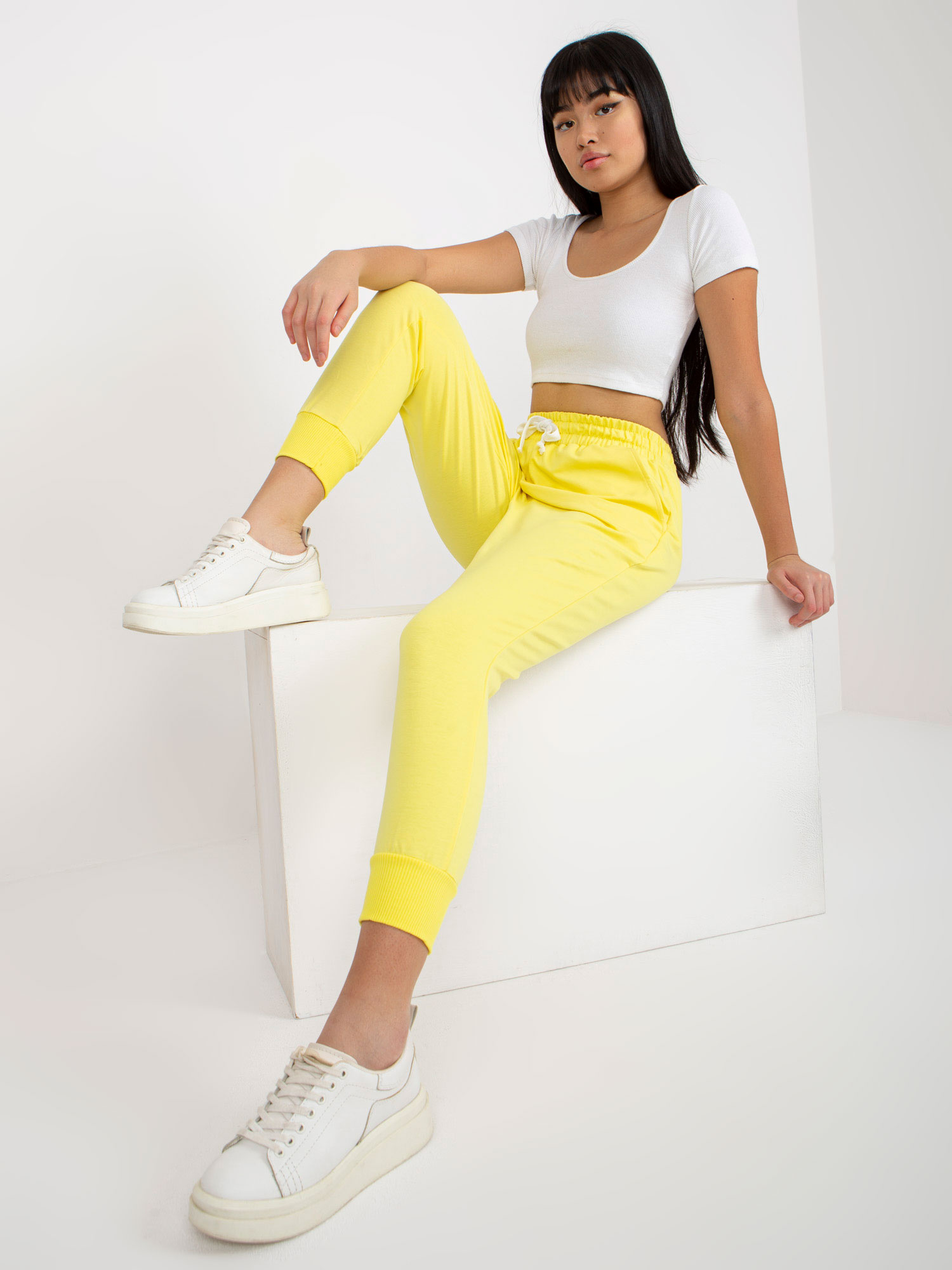 Spodnie dresowe Jasny żółty - obrazek 2