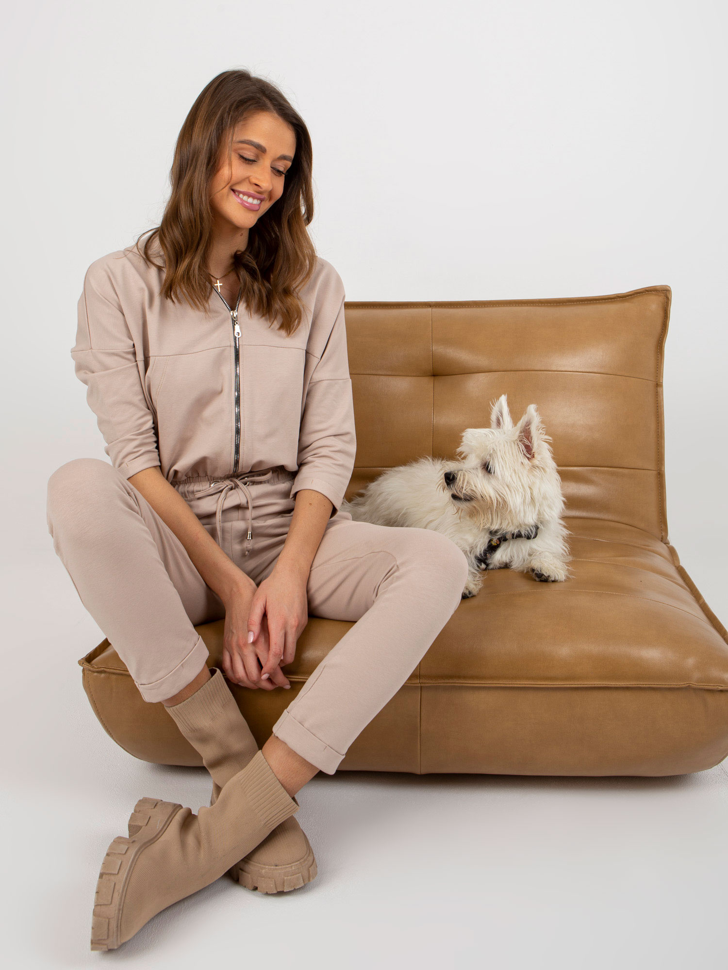 Kombinezon Beżowy - obrazek 2