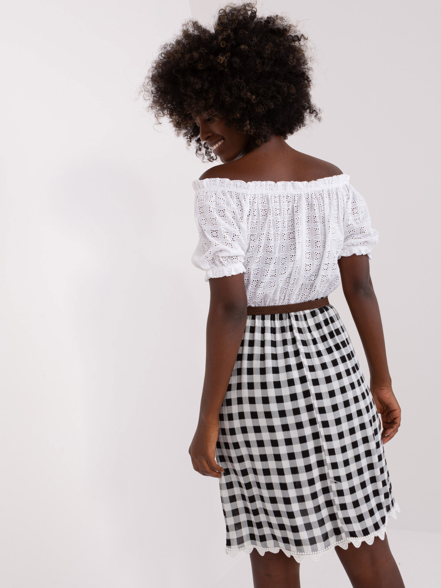 Sukienka Biało-czarny - obrazek 2