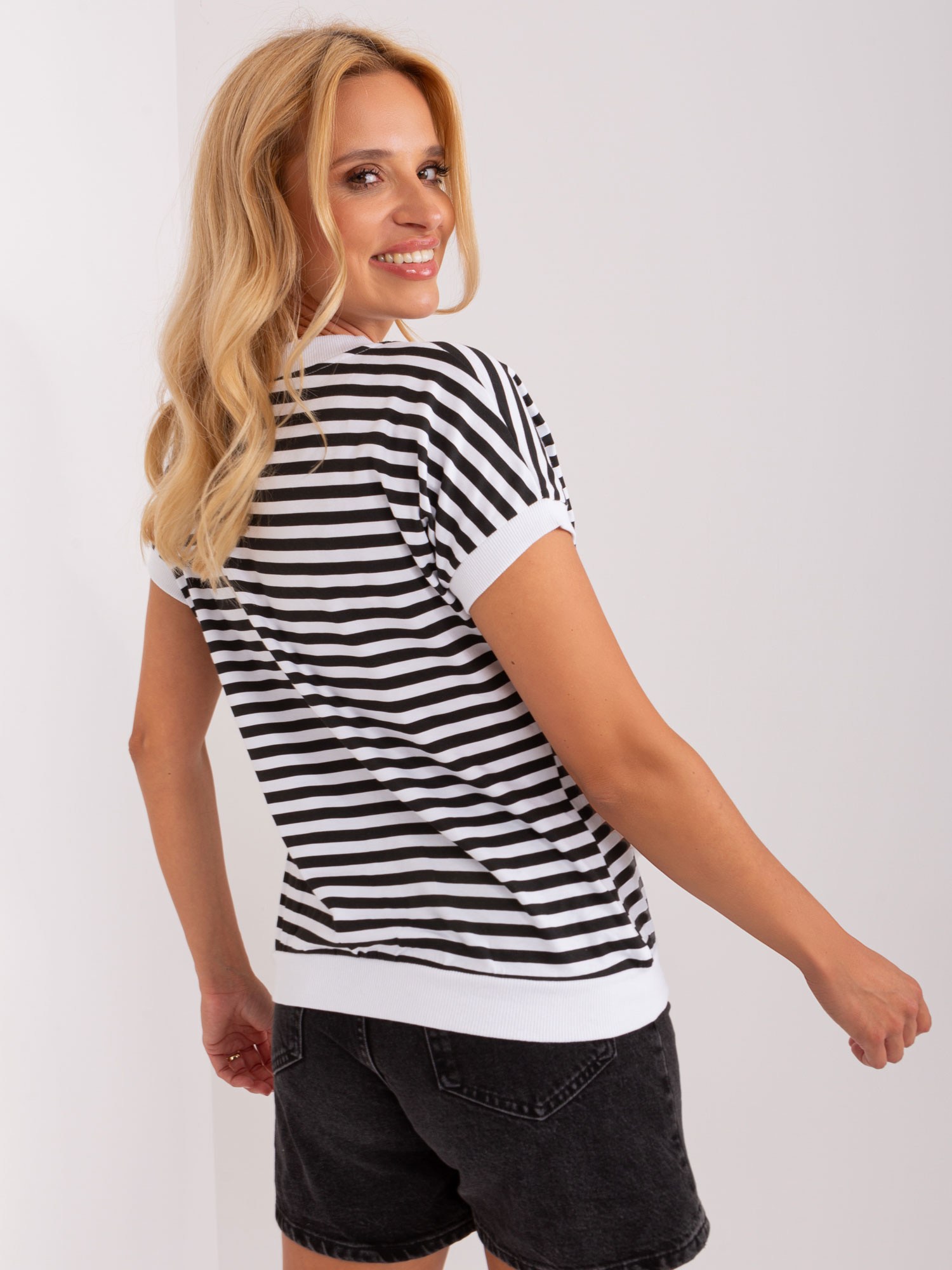 Bluzka Biało-czarny - obrazek 2