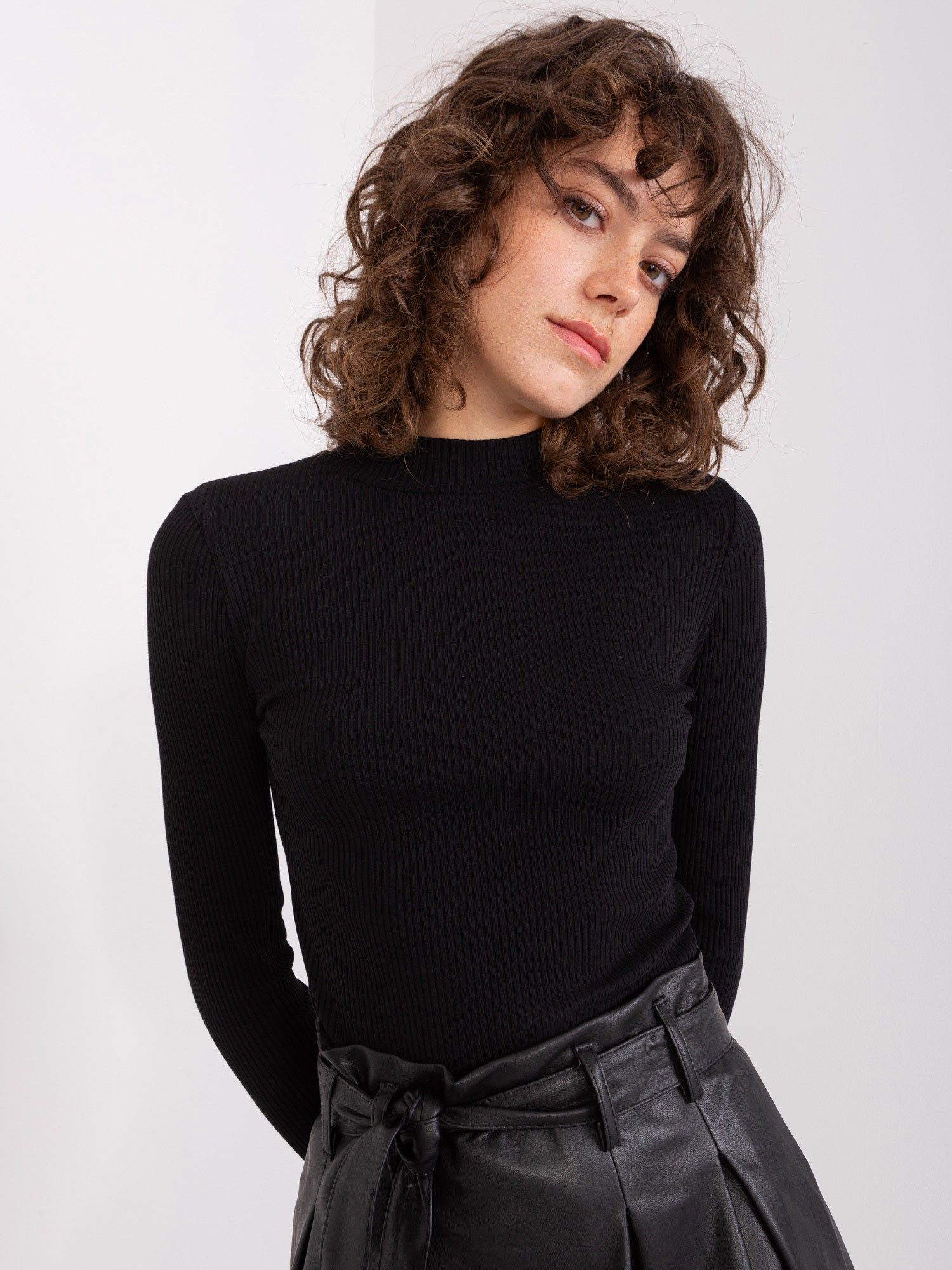 Bluzka Czarny - obrazek 2