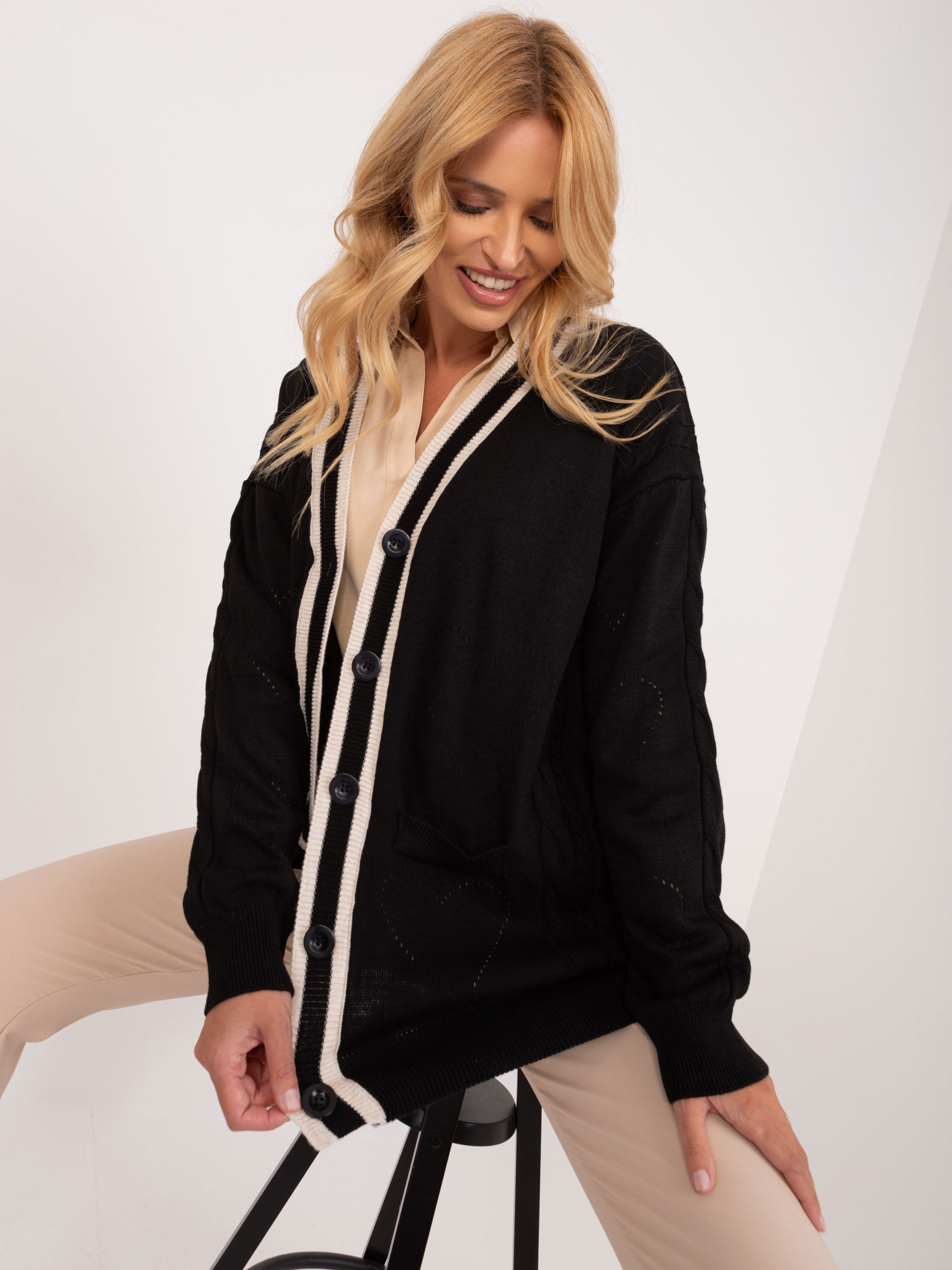 Kardigan Czarny - obrazek 2