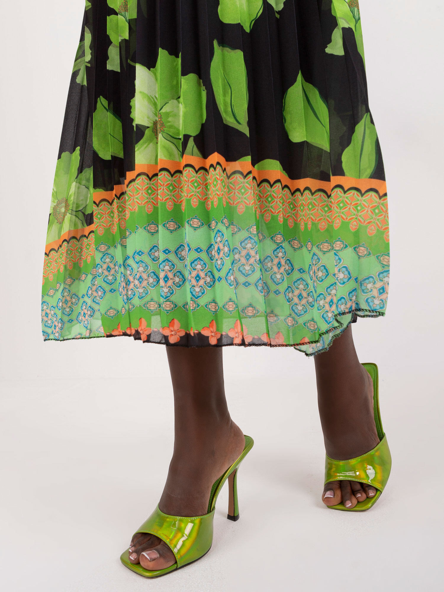 Sukienka Czarno-zielony - obrazek 2