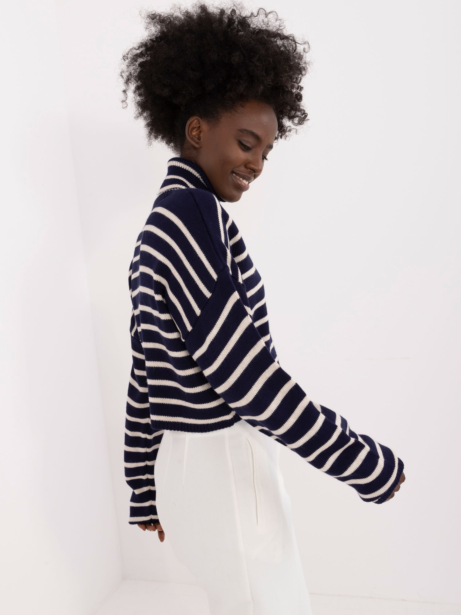 Sweter Granatowy - obrazek 2