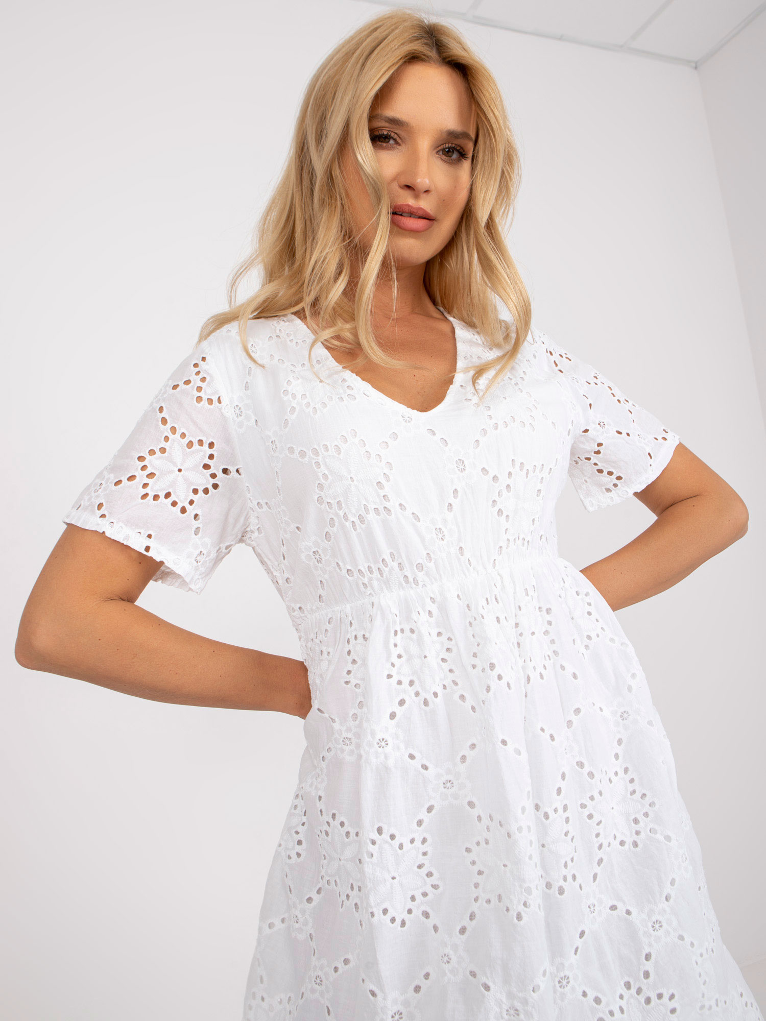 Sukienka Biały - obrazek 2