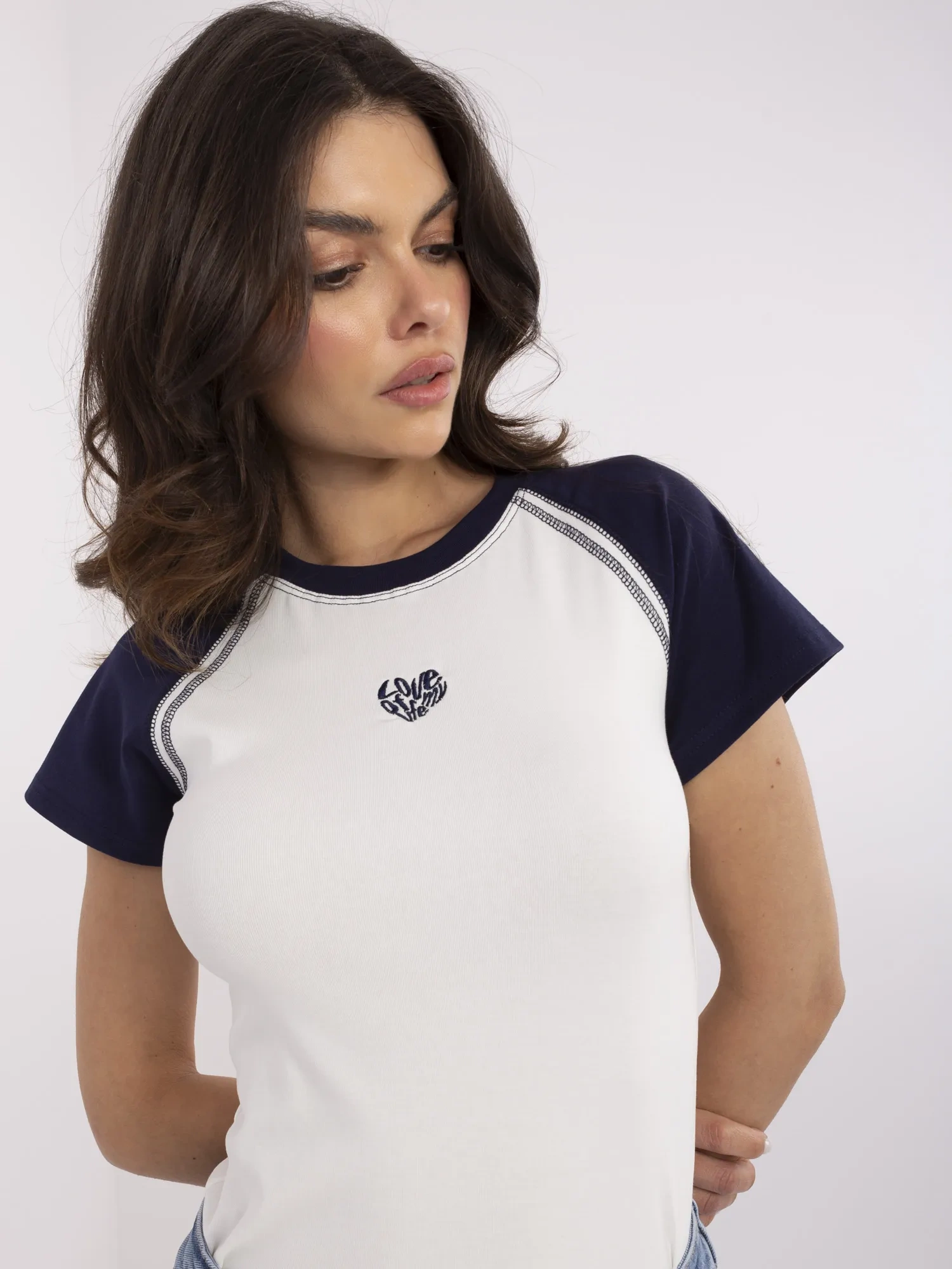 T-shirt Biało-granatowy - obrazek 3