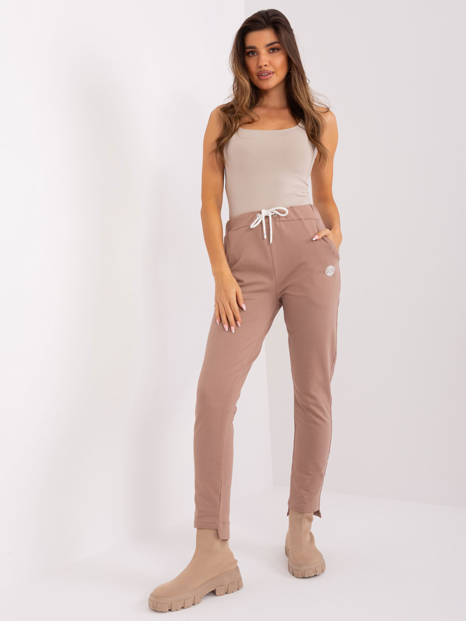 Spodnie dresowe Ciemny bezowy - obrazek 3