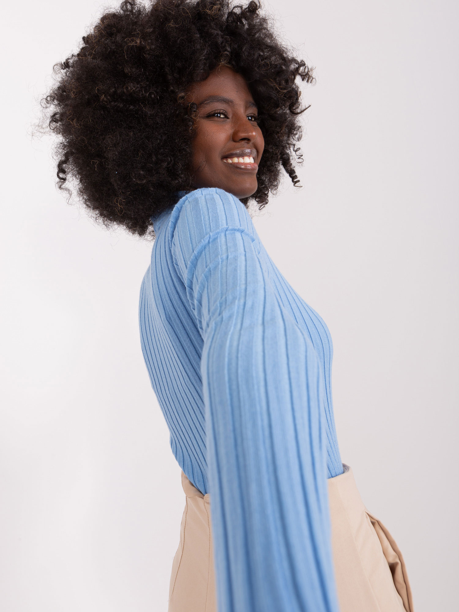 Sweter Jasny niebieski - obrazek 3