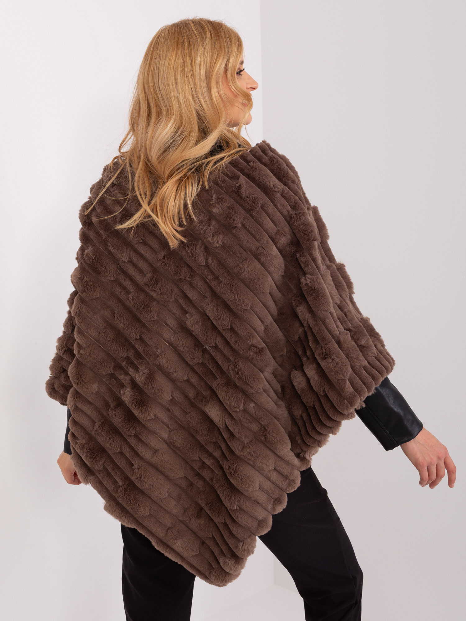 Poncho Brązowy - obrazek 3