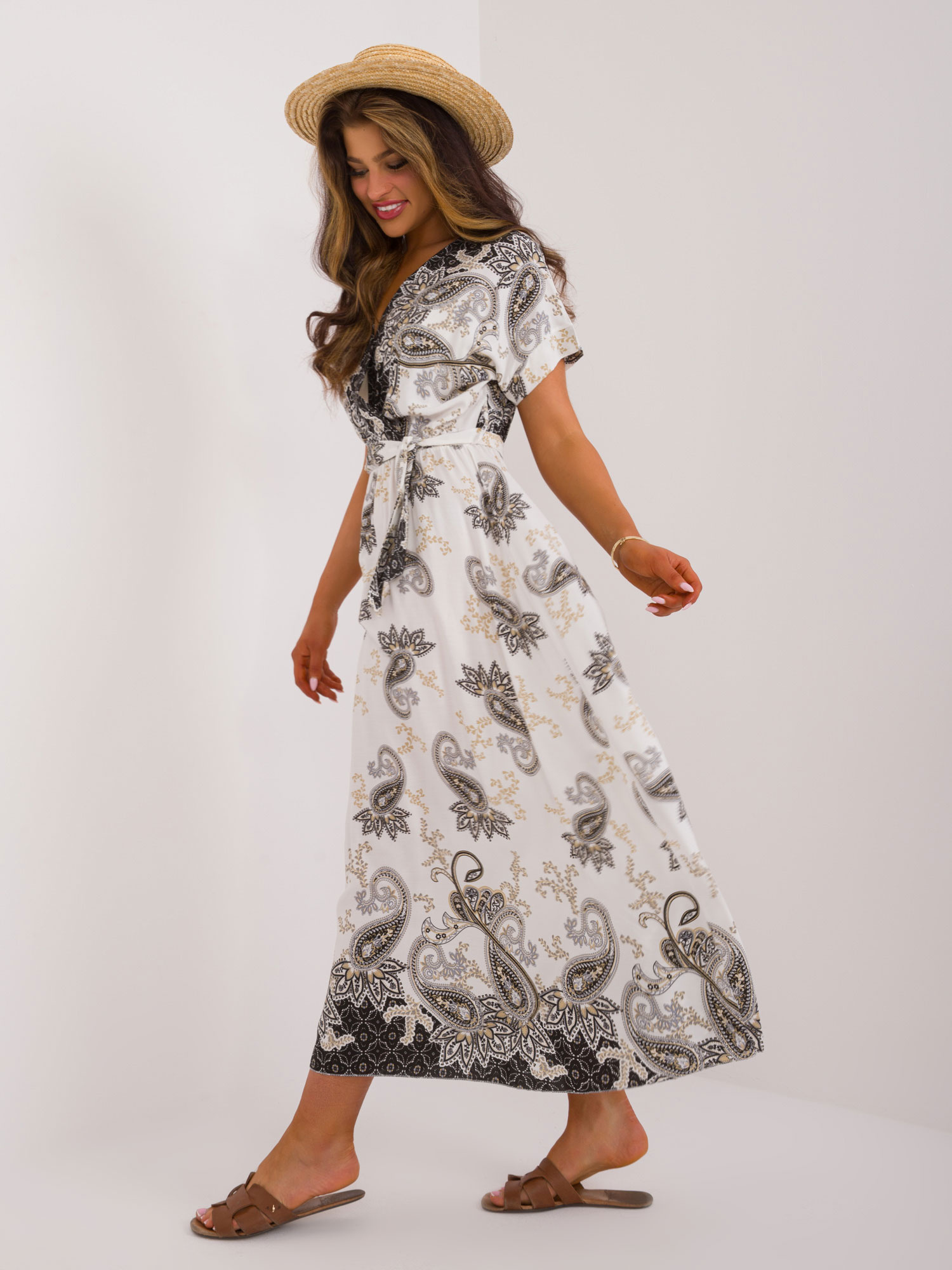 Sukienka Biało-czarny - obrazek 3