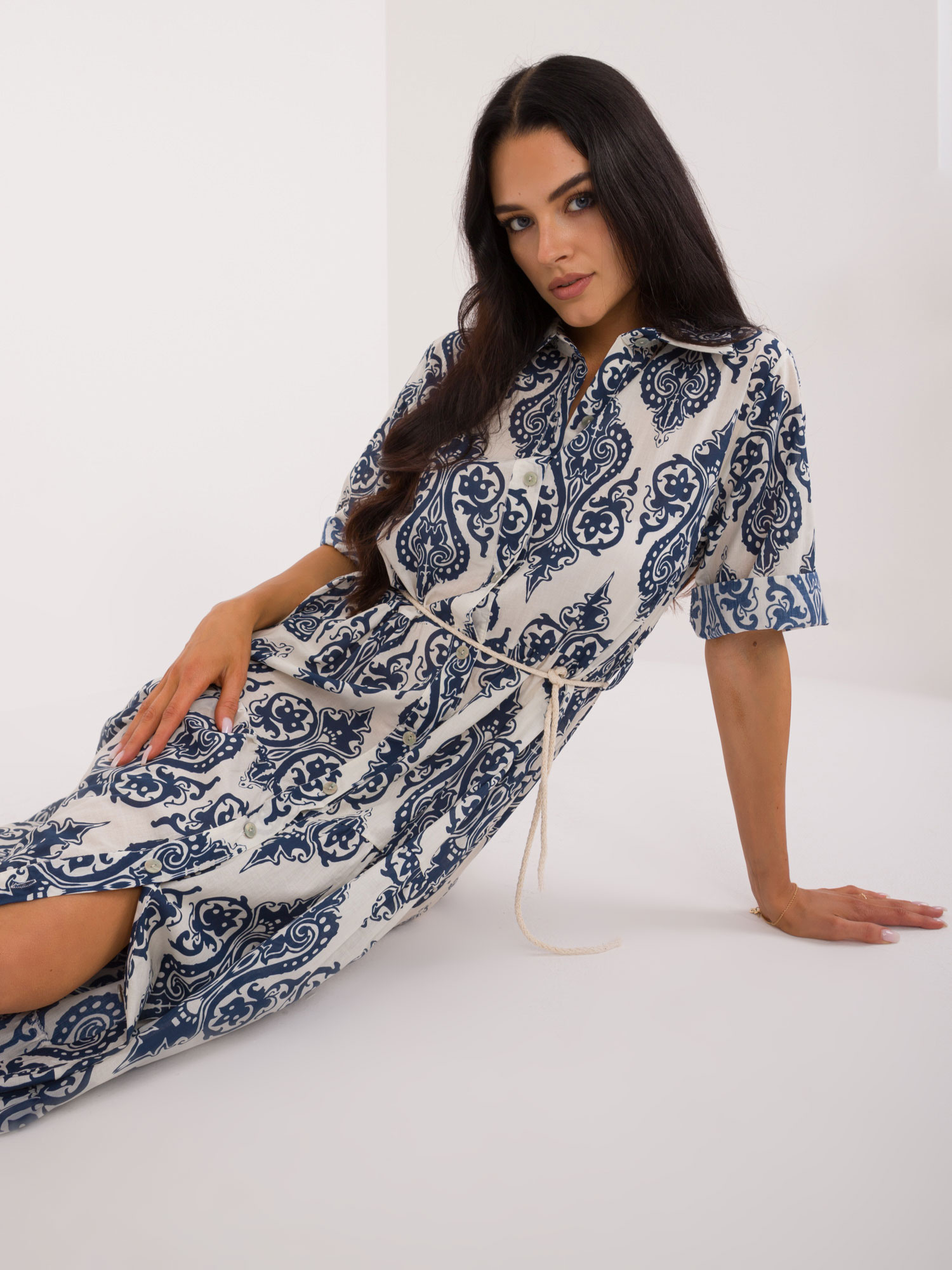 Sukienka Biało-granatowy - obrazek 3