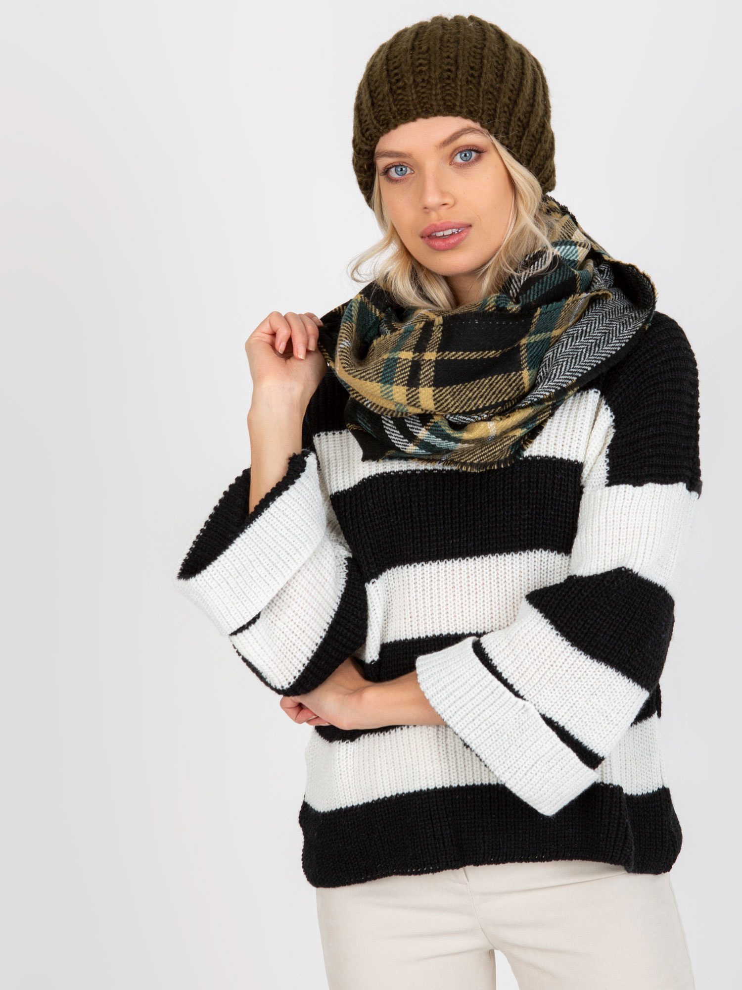 Komin Czarno-beżowy - obrazek 4