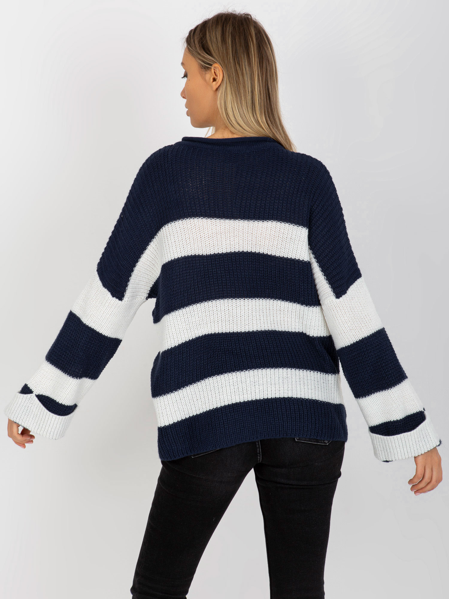 Sweter Granatowy - obrazek 4