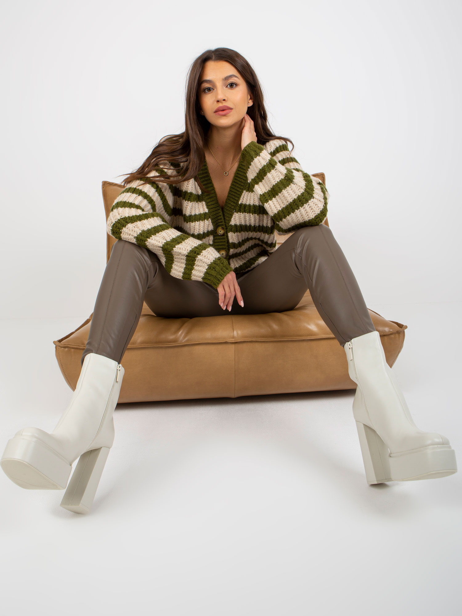 Sweter Khaki - obrazek 4