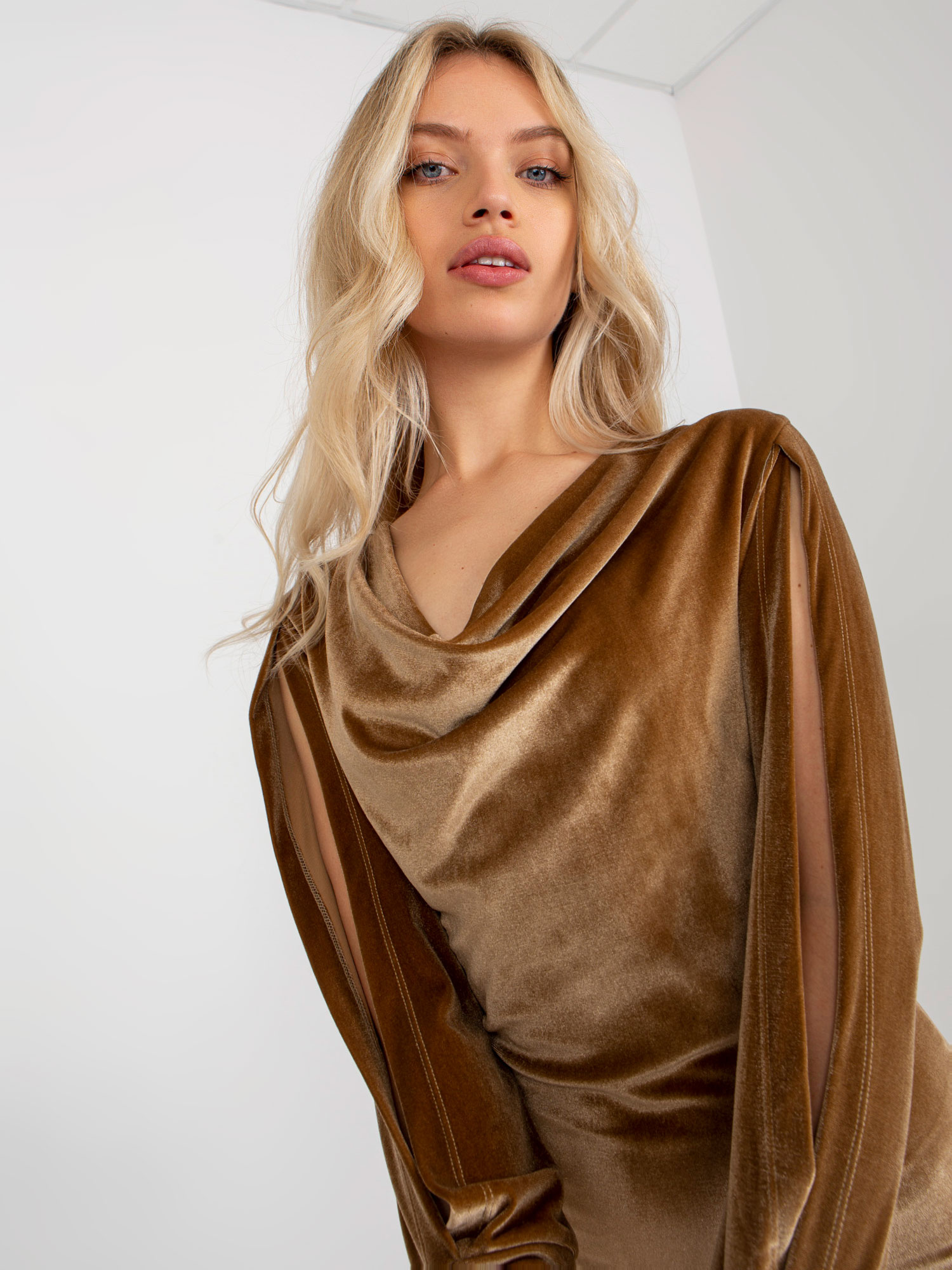 Sukienka Camelowy - obrazek 4