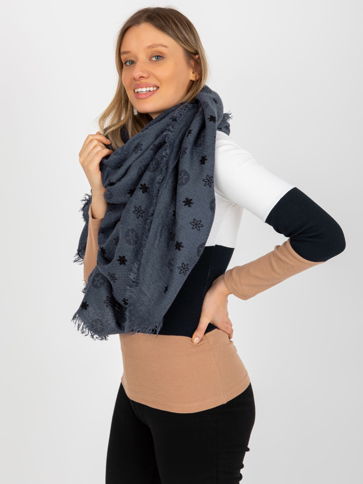 Chustka Granatowy - obrazek 4