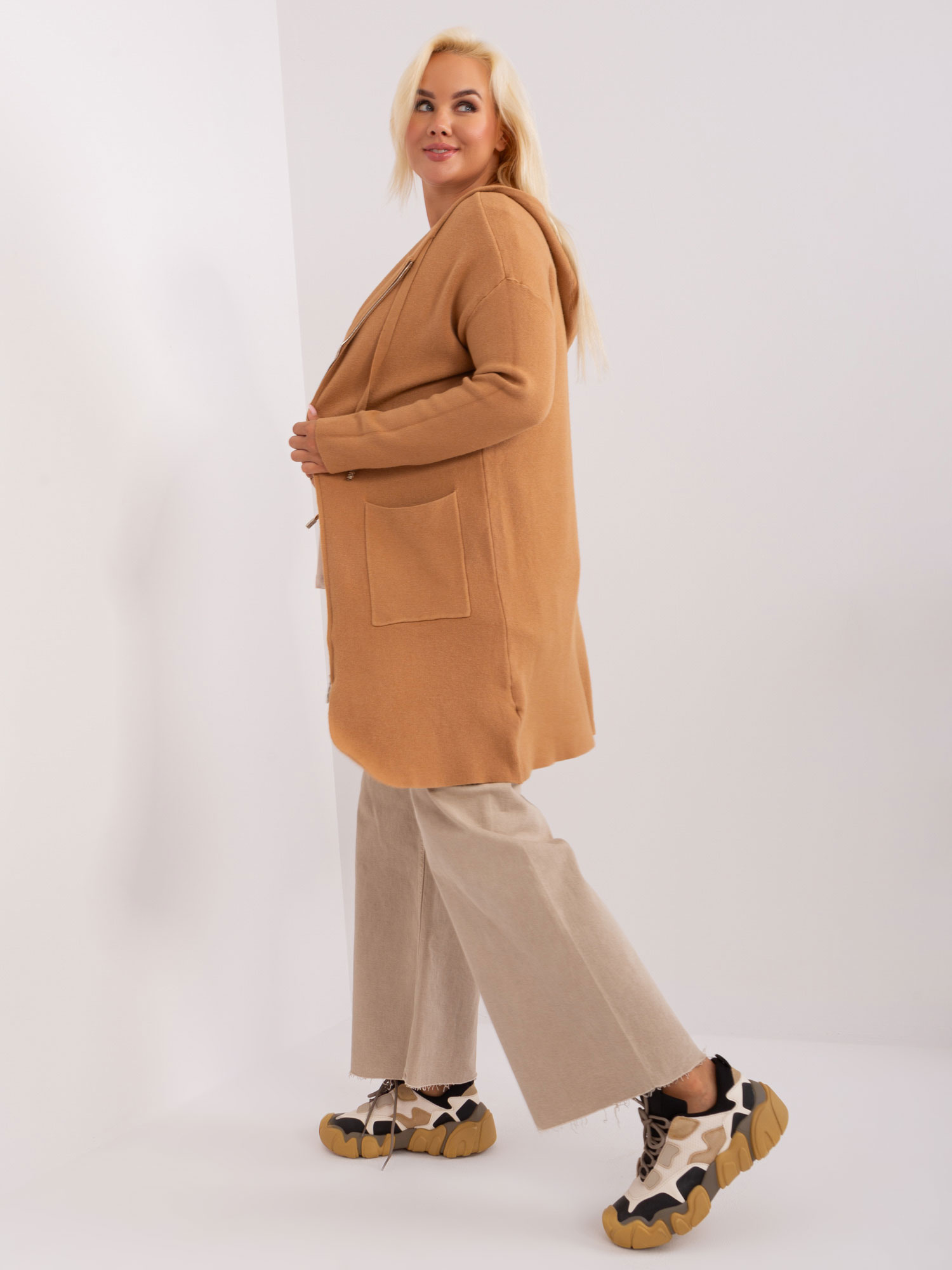 Sweter Camelowy - obrazek 4