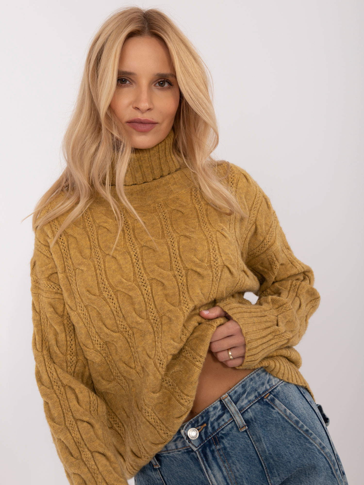 Sweter Oliwkowy - obrazek 4