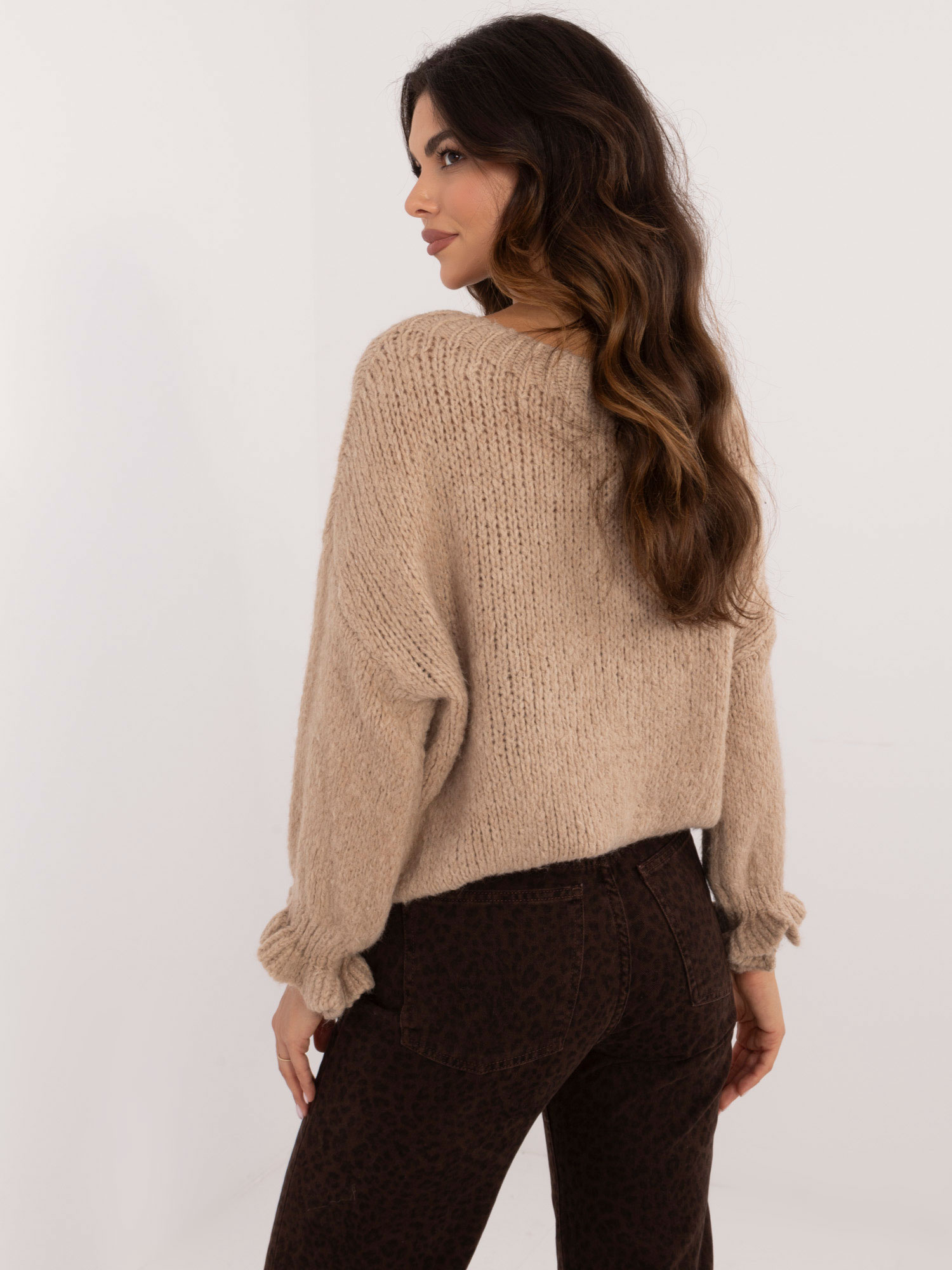 Sweter Ciemny bezowy - obrazek 4