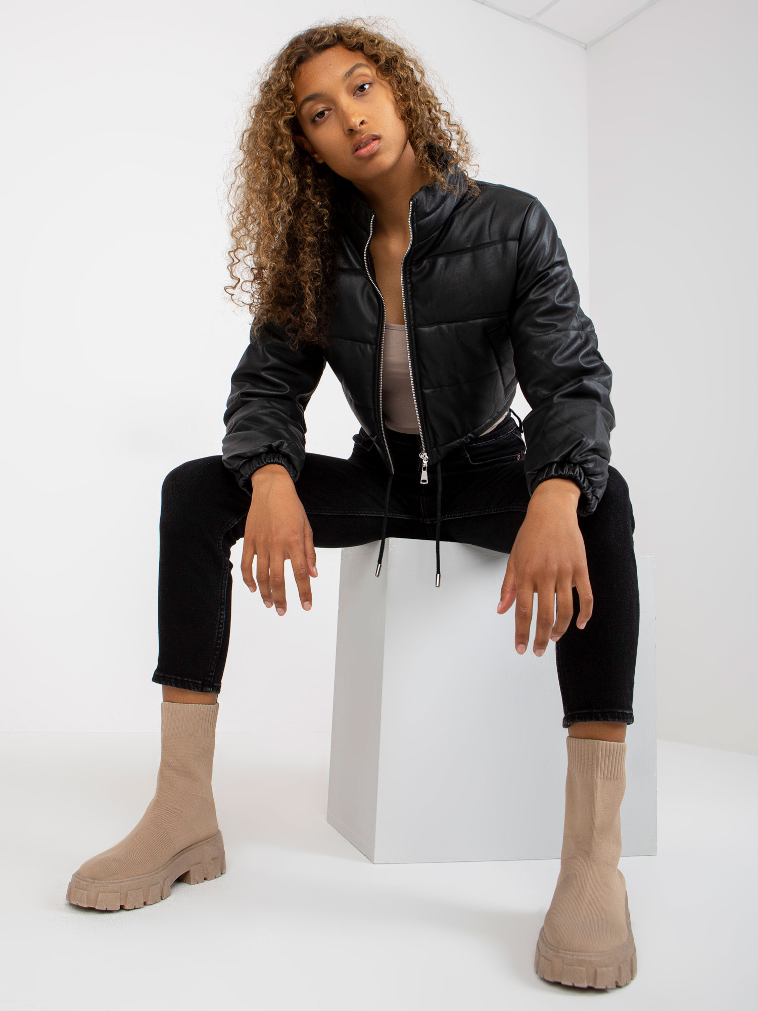 Kurtka Czarny - obrazek 4