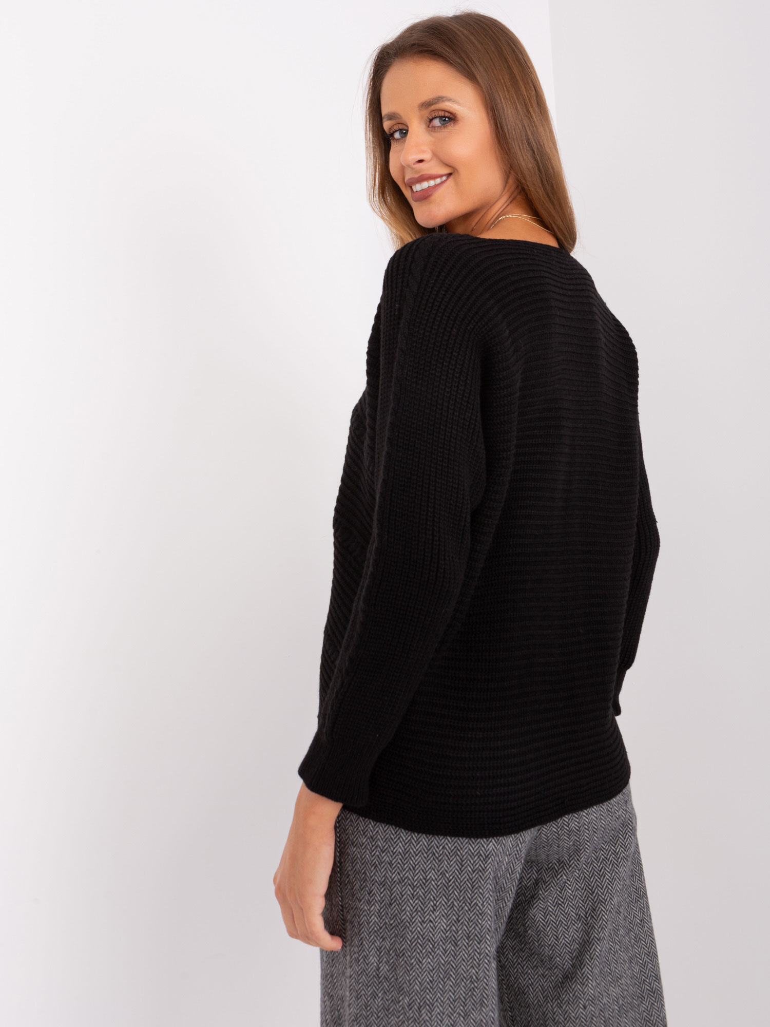 Sweter Czarny - obrazek 5