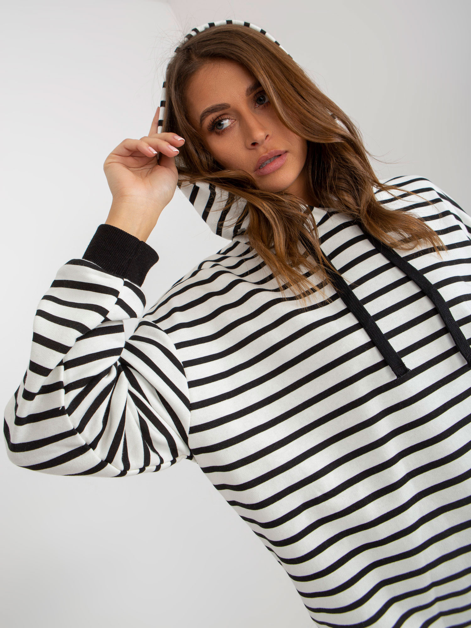 Bluza Biało-czarny - obrazek 5