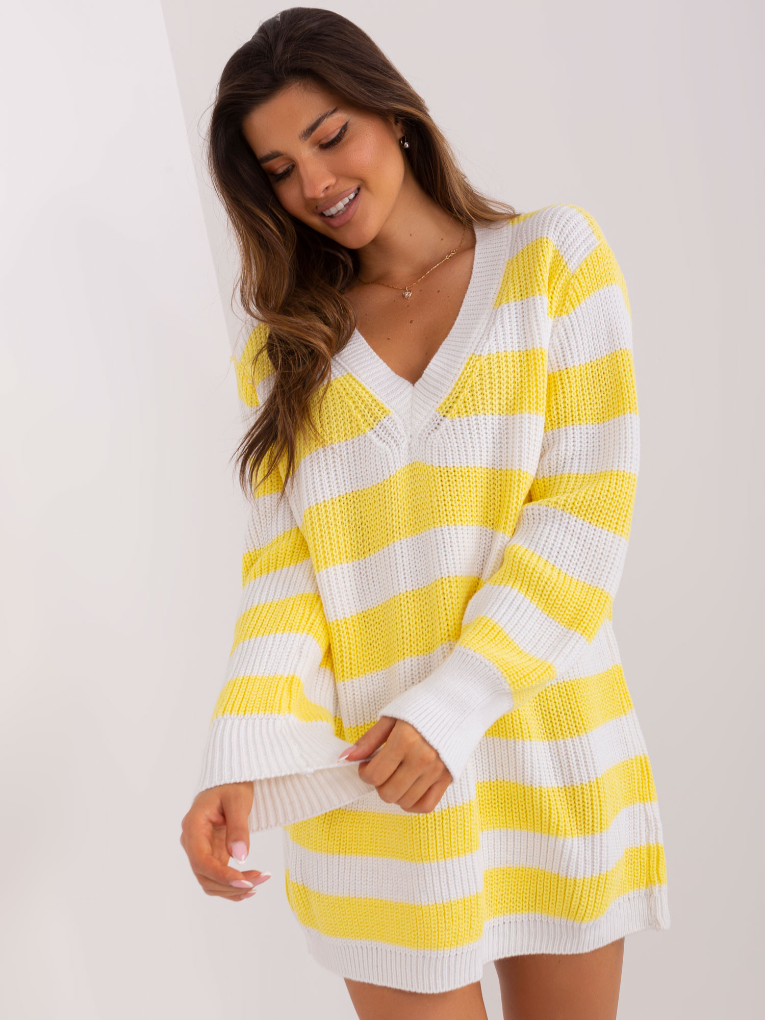 Sweter żółty - obrazek 5