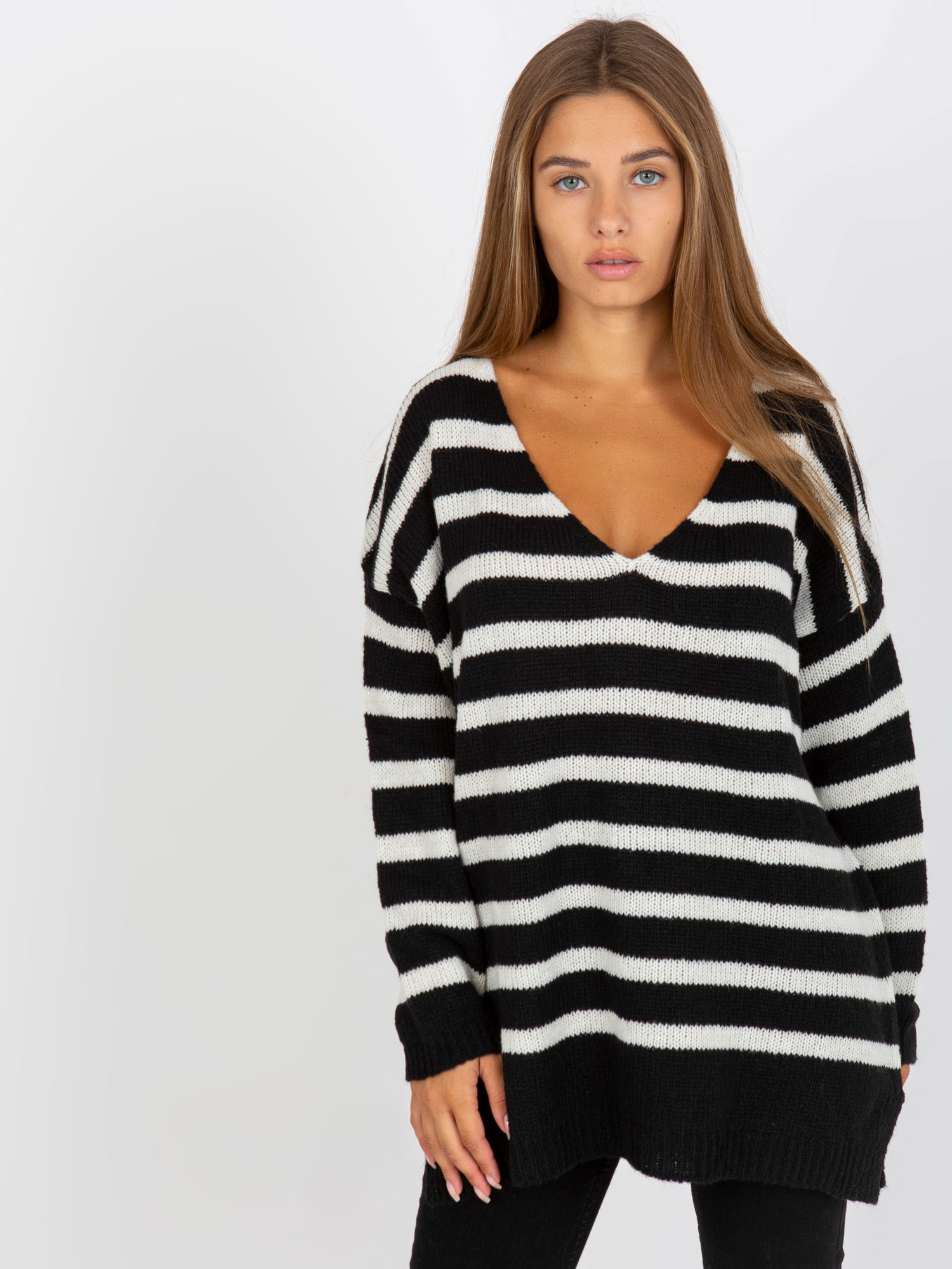 Sweter Biało-czarny - obrazek 6