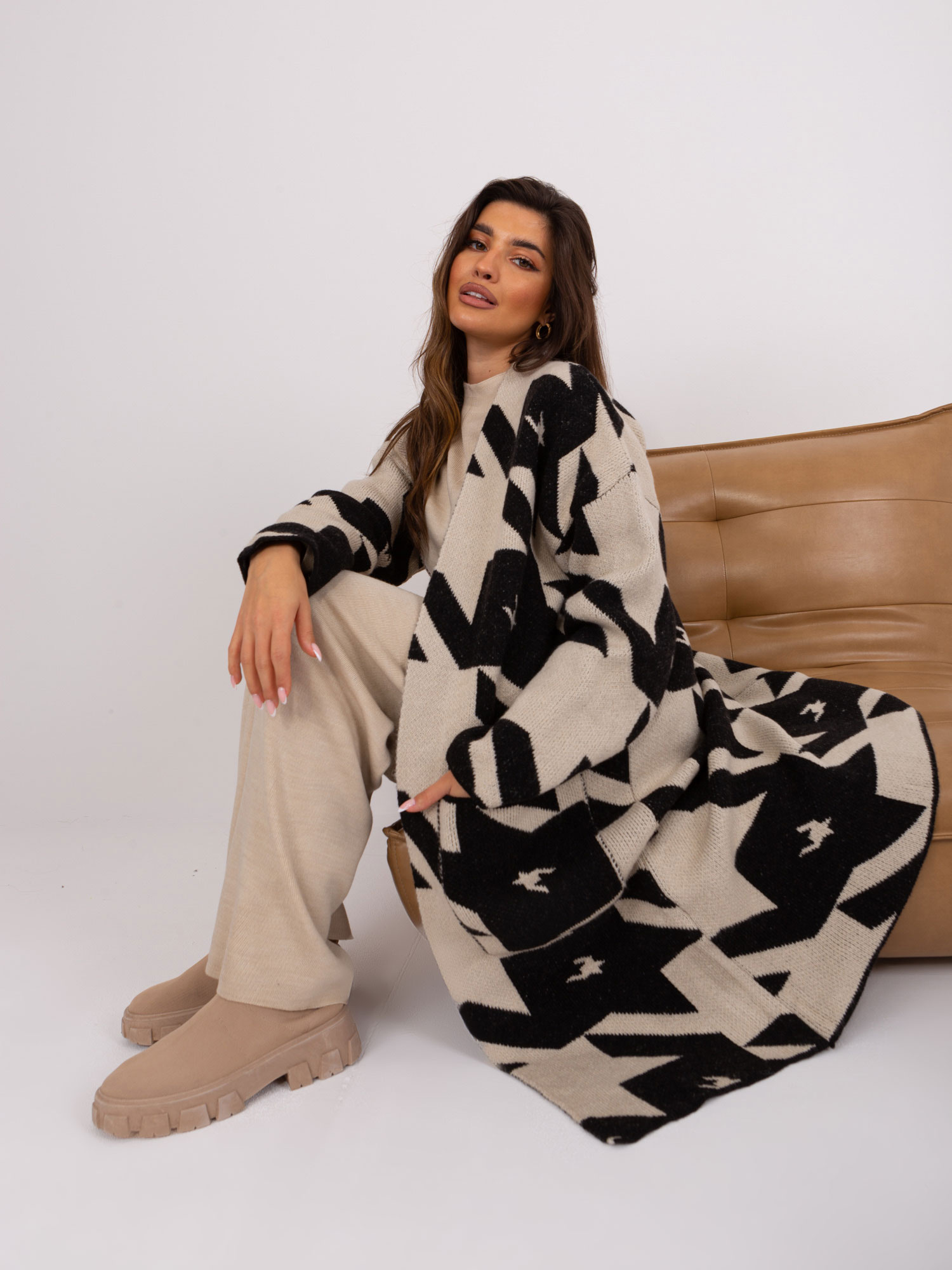 Kardigan Czarno-beżowy - obrazek 6