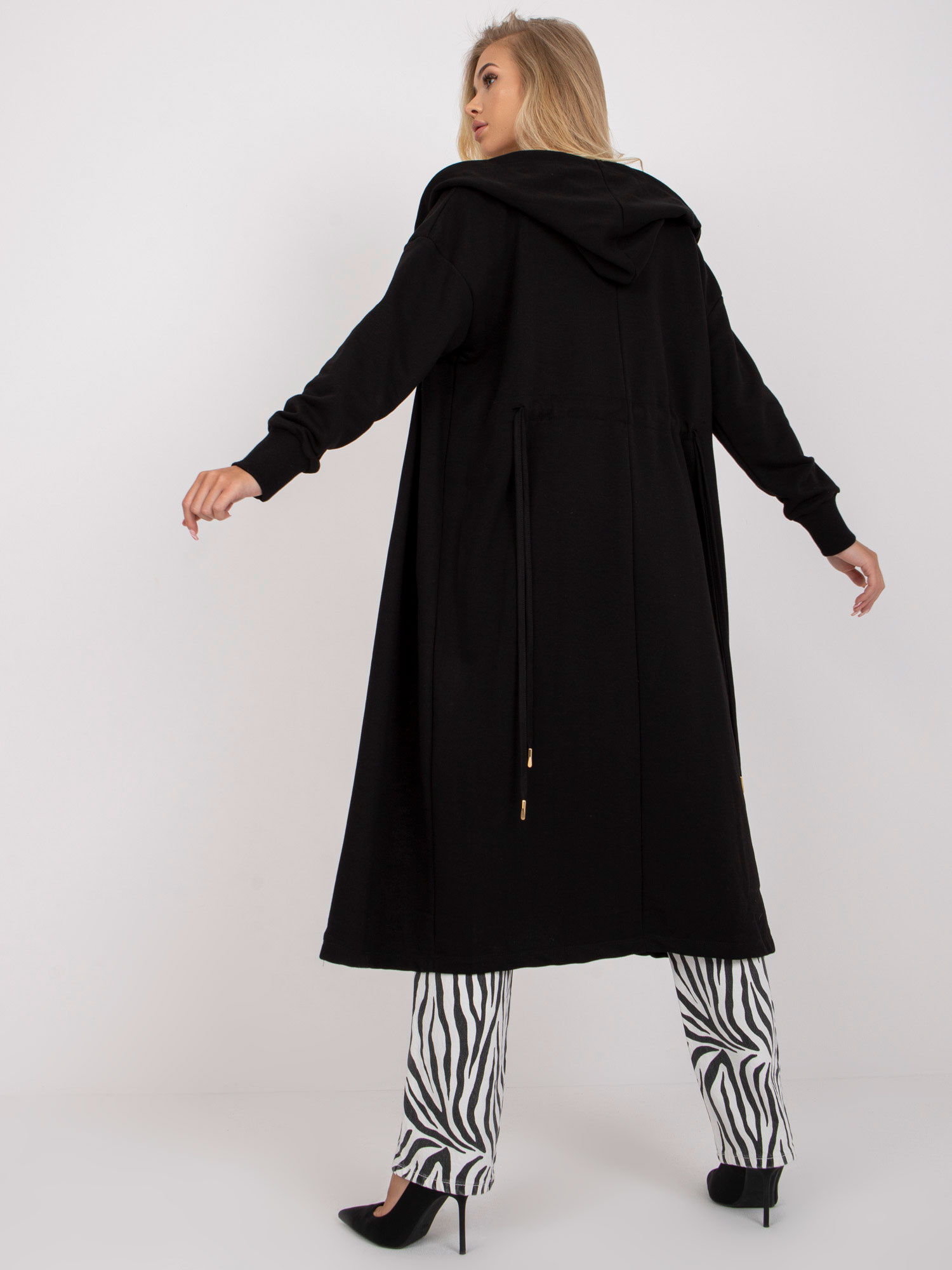 Narzutka Czarny - obrazek 6